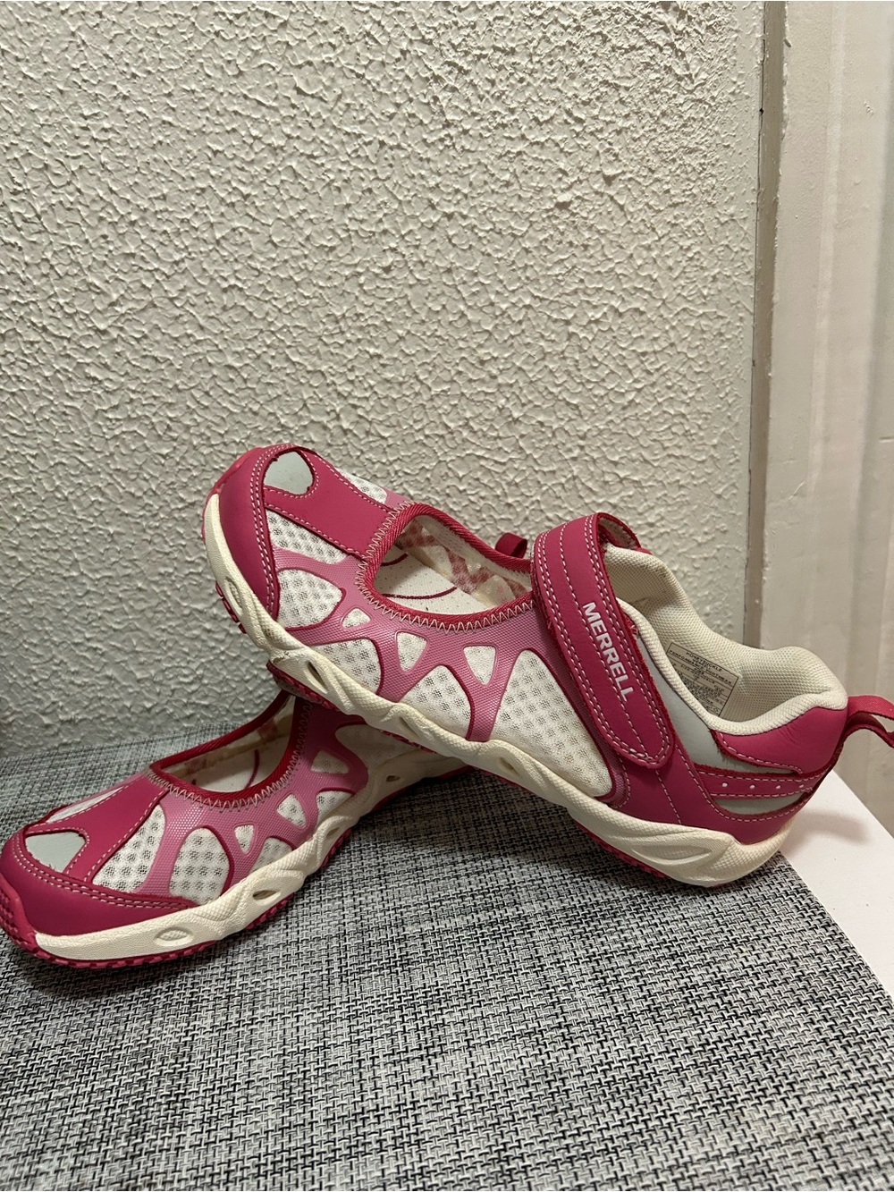 Merrell Kids Honeysuckle Pink and Cream Water Shoe Performance Footwear Beach